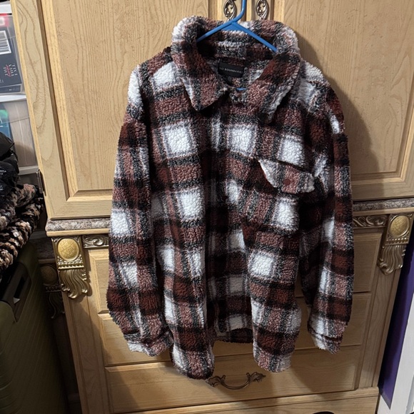 No Boundaries Plaid Sherpa Jacket - Picture 1 of 5